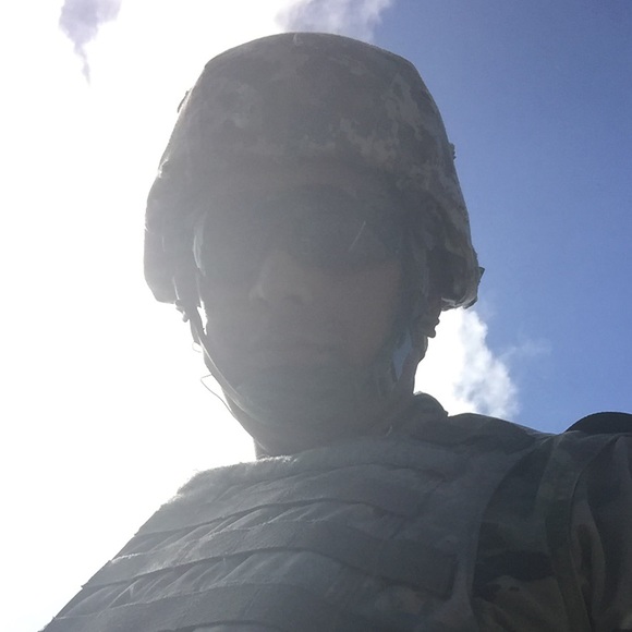 Meet your Posher, Chris - Picture 1 of 1